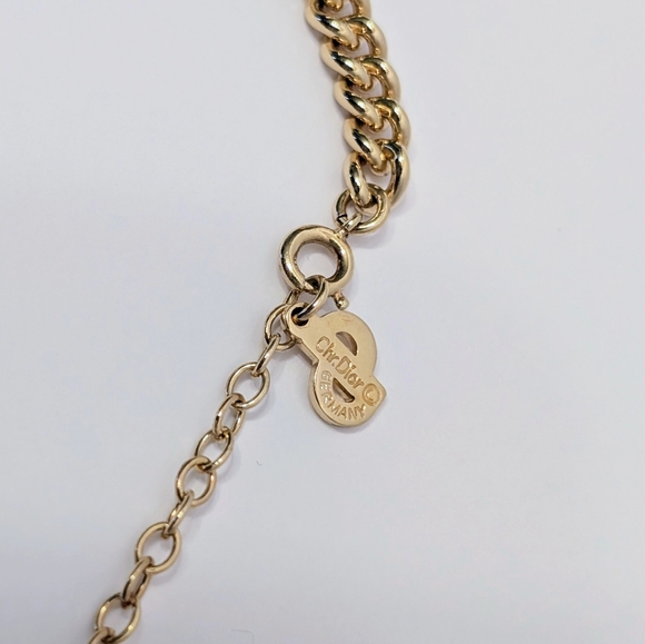Dior Germany Gold-Tone Curb Chain Choker Necklace with Pavé Crystal Links - Picture 3 of 4